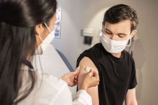 Do I need vaccinations to travel to Namibia?